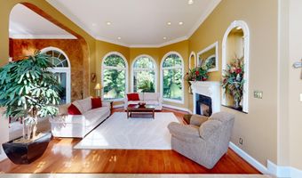 1 Albemarle Ln, Barboursville, WV 25504