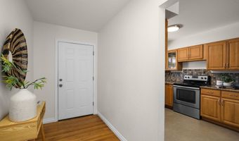 6225 SW MAD HATTER Ln, Beaverton, OR 97008