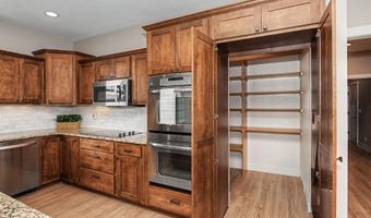 4111 Ballentine Dr, Ames, IA 50010
