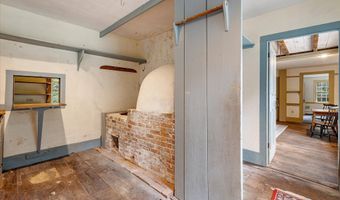 516 Brooklyn Rd, Canterbury, CT 06331