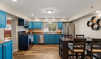 2 W STEELE St, Orlando, FL 32804