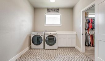 110 War Wagon Cir, Millsap, TX 76066