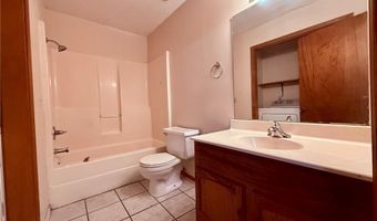 202 NW J St B, Bentonville, AR 72712