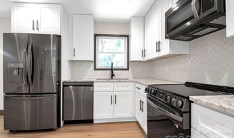 35 Timberview Dr, Arden, NC 28704