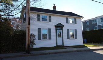 26 Freebody St, Newport, RI 02840