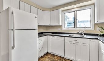 77 Sundridge Dr, Amherst, NY 14228