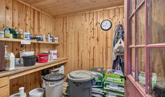 2405 Nicholson Ln, Albion, MI 49224