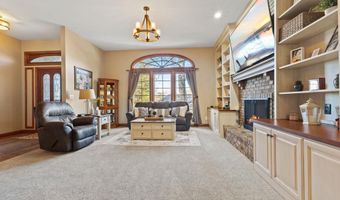 209 River Dr, Bloomfield, IN 47424