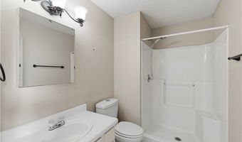 2515 SE 4th St, Bentonville, AR 72712