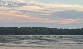 257 Riverlake Rd, Fair Play, SC 29643