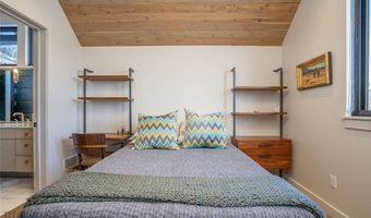 225 Alpen Strasse St, Bozeman, MT 59715