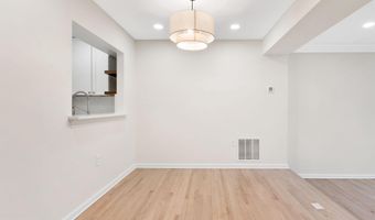 6630 MEDINAH Ln, Alexandria, VA 22312