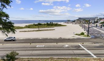 1940 E Beach Blvd, Biloxi, MS 39531