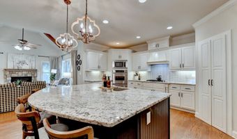 1349 Woodtrace Ln, Auburn, GA 30011