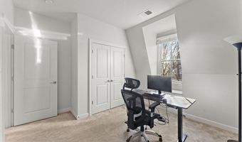 1815 POTOMAC GREENS Dr, Alexandria, VA 22314