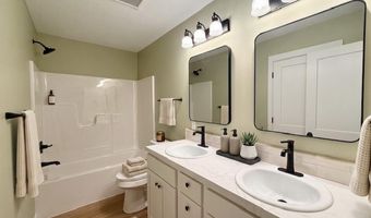 3233 Signal Point Dr, Allegan, MI 49010