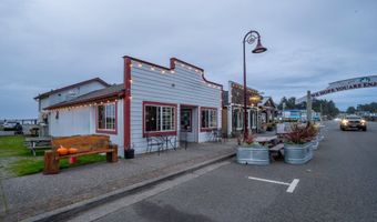 365 2nd St SE, Bandon, OR 97411