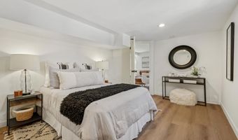 547 Central Ave, Alameda, CA 94501