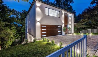 2321 N RICHMOND St, Arlington, VA 22207