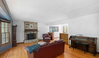 6337 Piping Rock Rd, Madison, WI 53711