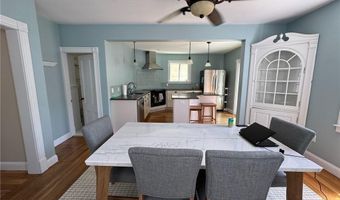 11 Ann St, Newport, RI 02840
