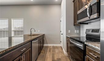 812 NW 64th Ave, Bentonville, AR 72713
