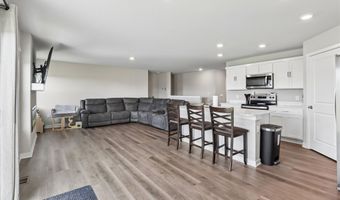 4204 NE 16th St, Ankeny, IA 50021