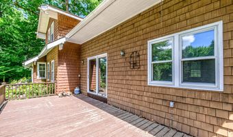 4 Pineway Dr, Auburn, ME 04210