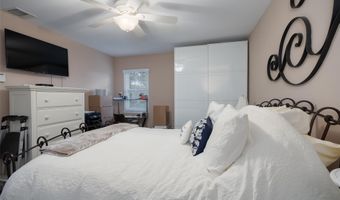 7 Harbor N, Amityville, NY 11701