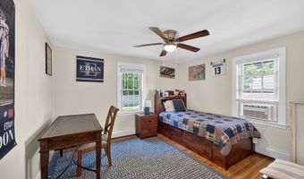 9 Milton Rd, Barrington, RI 02806