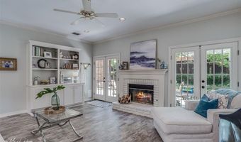 1260 Capilano Dr, Shreveport, LA 71106