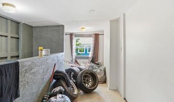 64 Hyde St, Burlington, VT 05401