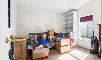 2154 LYON St, Albany, OR 97322