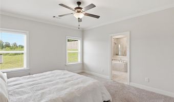 857 Clear Spring Dr, Auburn, AL 36830