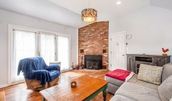 10 Cedar Wax Wing Rd, Allamuchy Twp., NJ 07840