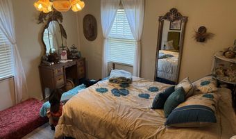 256 W Hoosier St, Berne, IN 46711