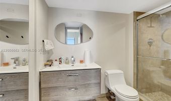 3675 N Country Club Dr 2310, Aventura, FL 33180