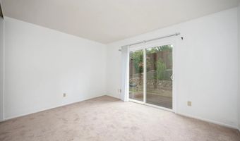 1952 Buckskin Gln, Escondido, CA 92027