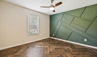 3419 Pawnee Village Dr, Benton, AR 72015