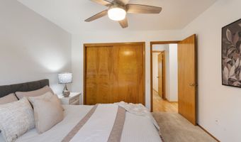 24950 NE AIRPORT Rd, Aurora, OR 97002
