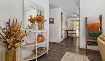 1011 NE 11th Ave, Aberdeen, SD 57401