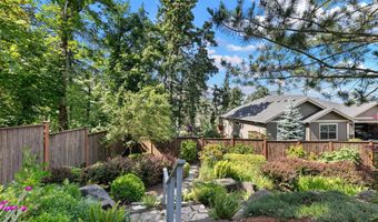 380 Mountaingate Dr, Springfield, OR 97478