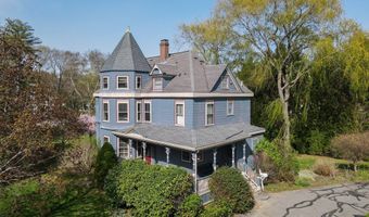 50 Portsmouth Rd, Amesbury, MA 01913