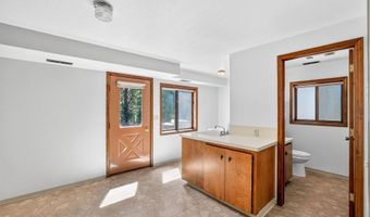 516 Skyline Dr, Cascade, ID 83611