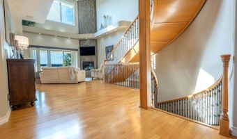 1408 Riverwood Dr, Bismarck, ND 58504