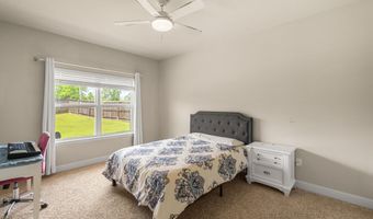 7004 Glen Eagle Dr, Biloxi, MS 39532