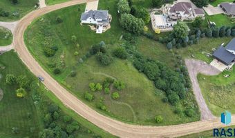 8601 Sunset Cir, Brandon, SD 57005