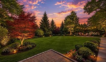 18 Monument Ln, Alpine, NJ 07620