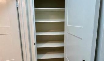 4141 N HENDERSON Rd 912, Arlington, VA 22203