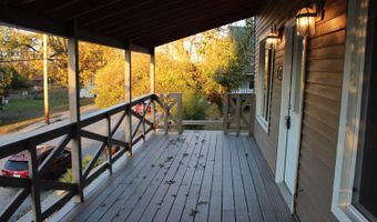 137 W Conwell St, Aurora, IN 47001